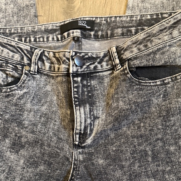 1822 Denim Charcoal Skinny Jeans - Picture 4 of 9